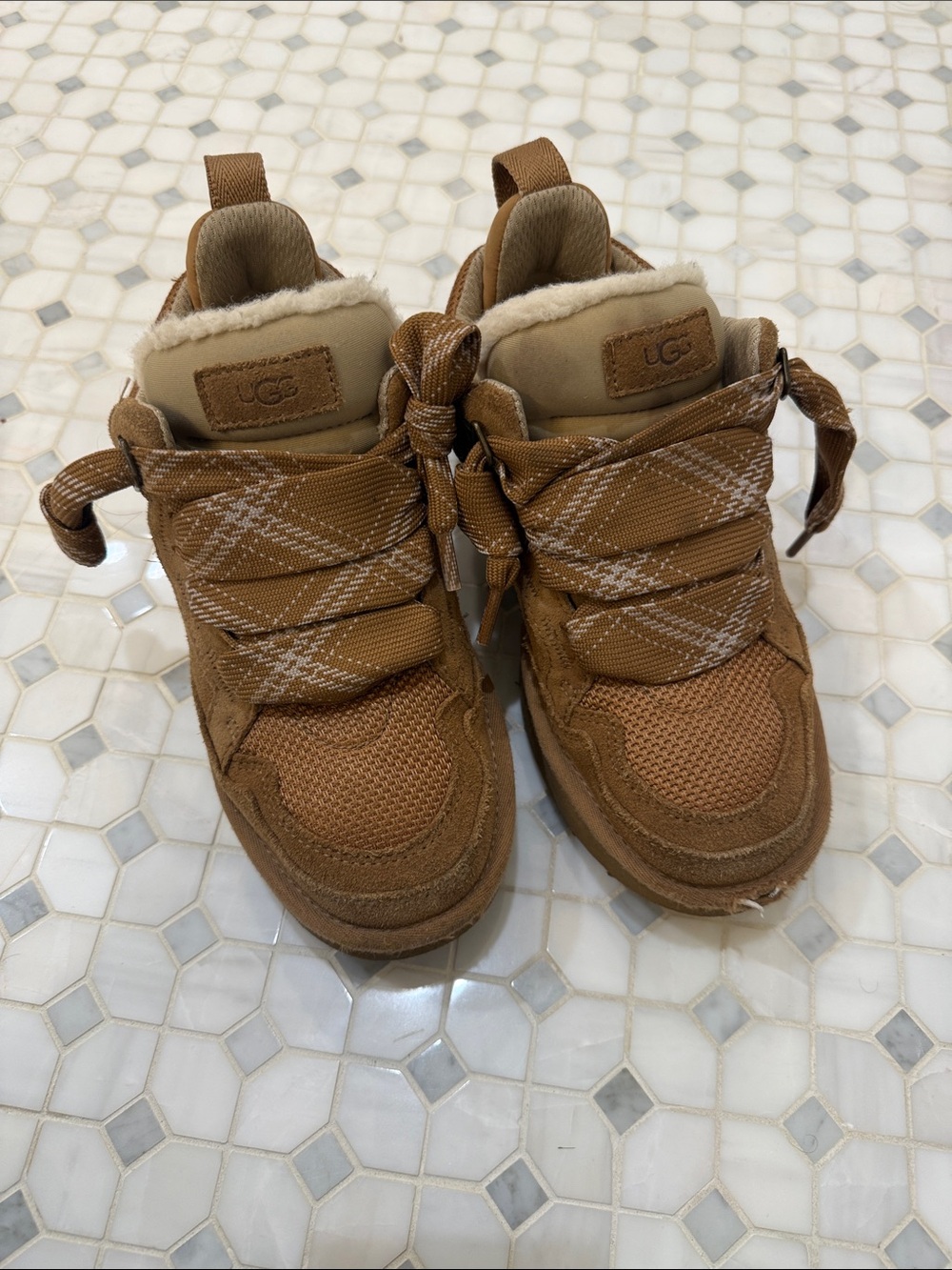 UGG Chestnut Tan Lace-Up Boots Sneakers